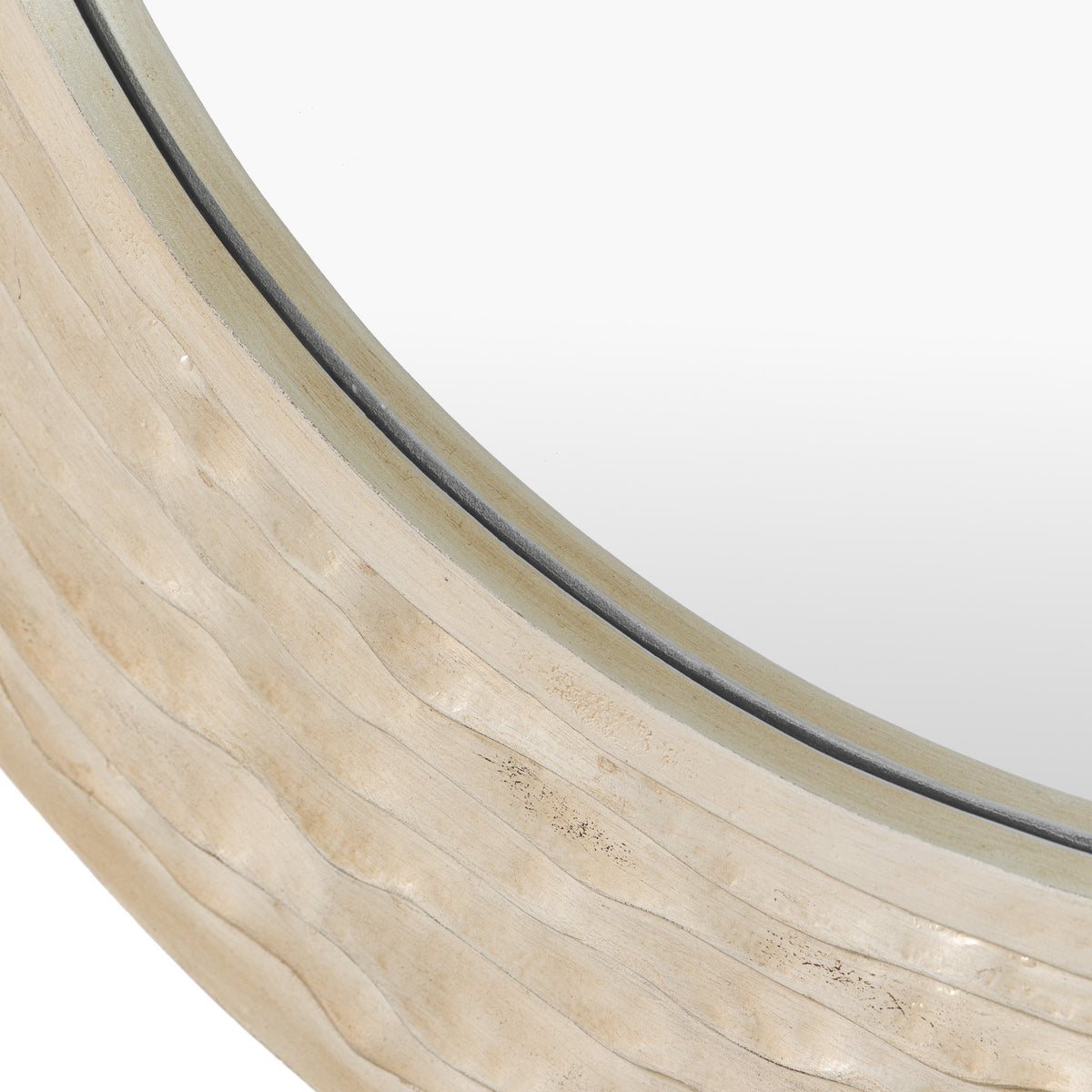 Gallery Direct Cresta Round Mirror champagne, close-up of the mirror and frame details