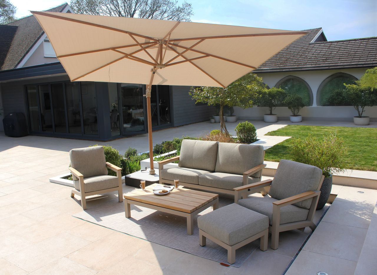 4 Seasons Outdoor Capitol Lounge Set with Footstool in Latte