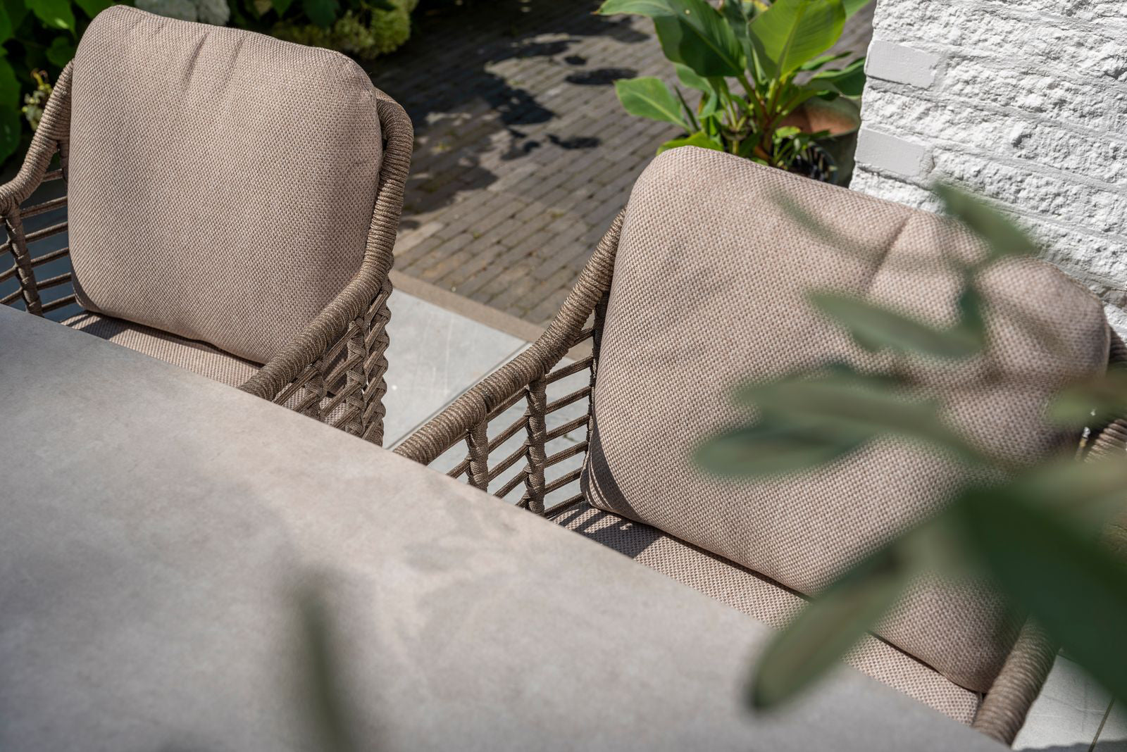 4 Seasons Outdoor Puglia 6 Seat Barrel Dining Set