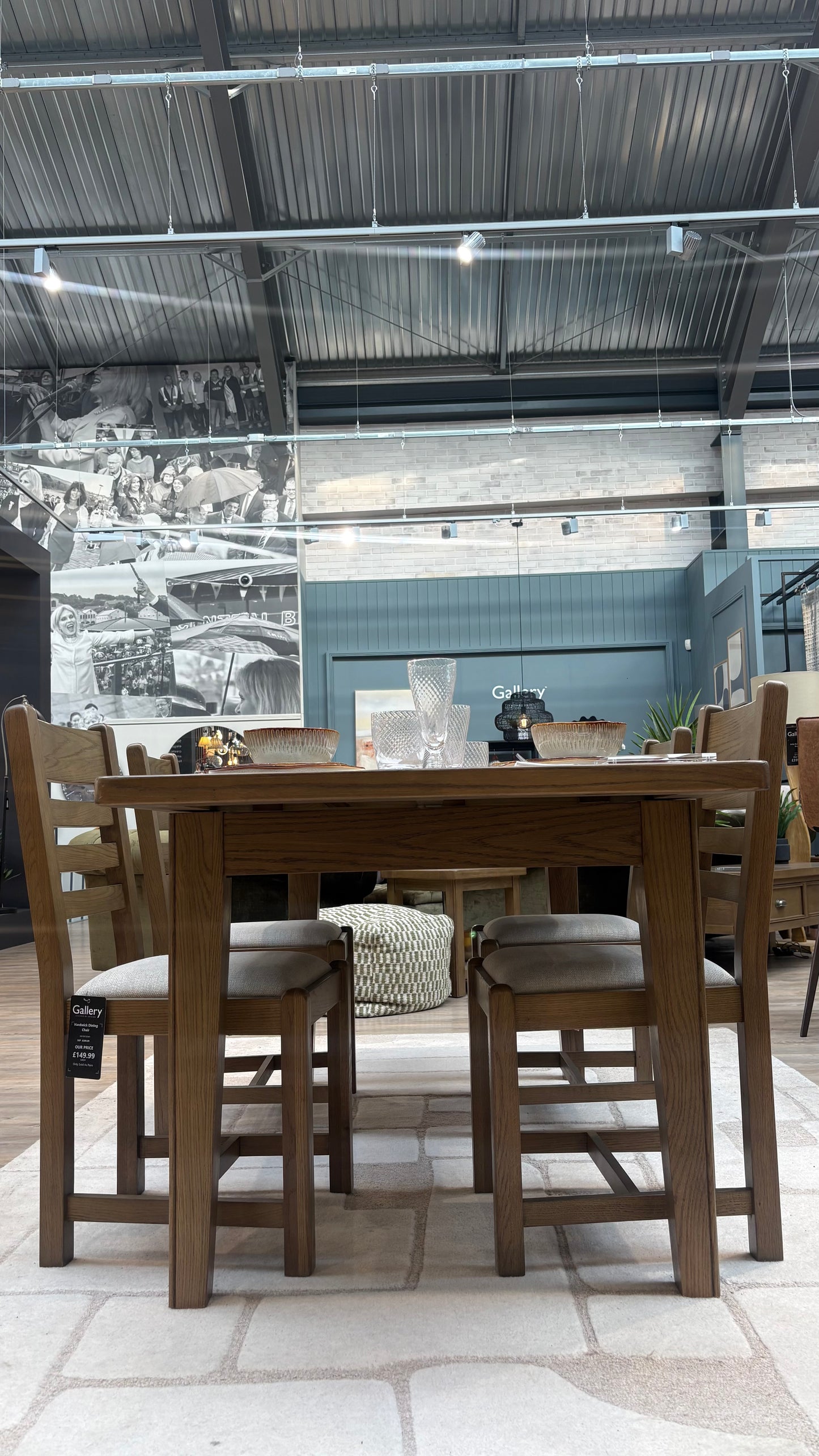 Gallery Direct Hardwick Extending Dining Table