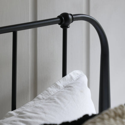 Gallery Direct Loughton Kingsize Bedstead in Black