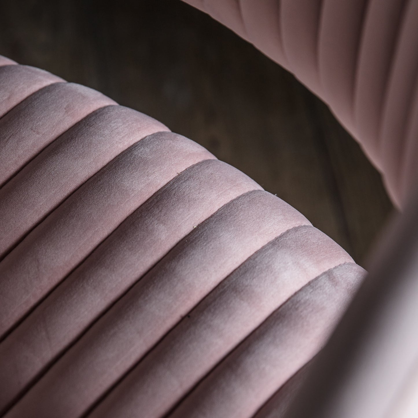 Gallery Direct Murray Swivel Chair in Pink