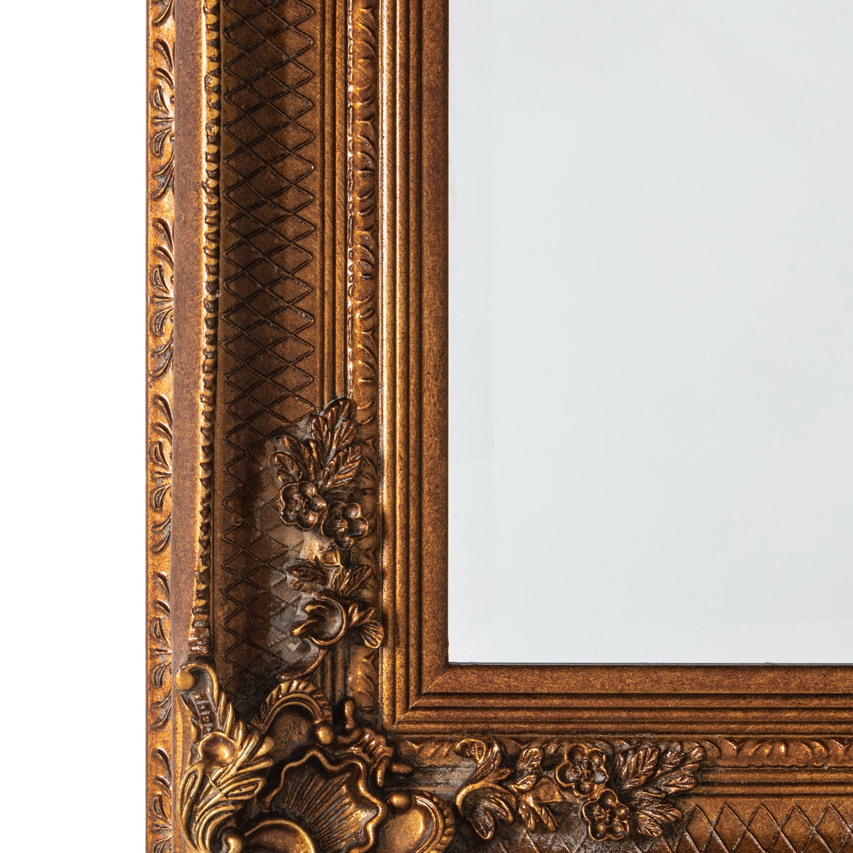 Gallery Direct Abbey Rectangle Mirror Gold, close-up of the mirror and frame details