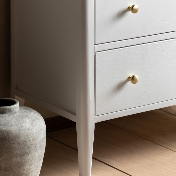 Gallery Direct Acton 3 Drawer Chest in White with wood grain detail and gold coloured round drawer knobs