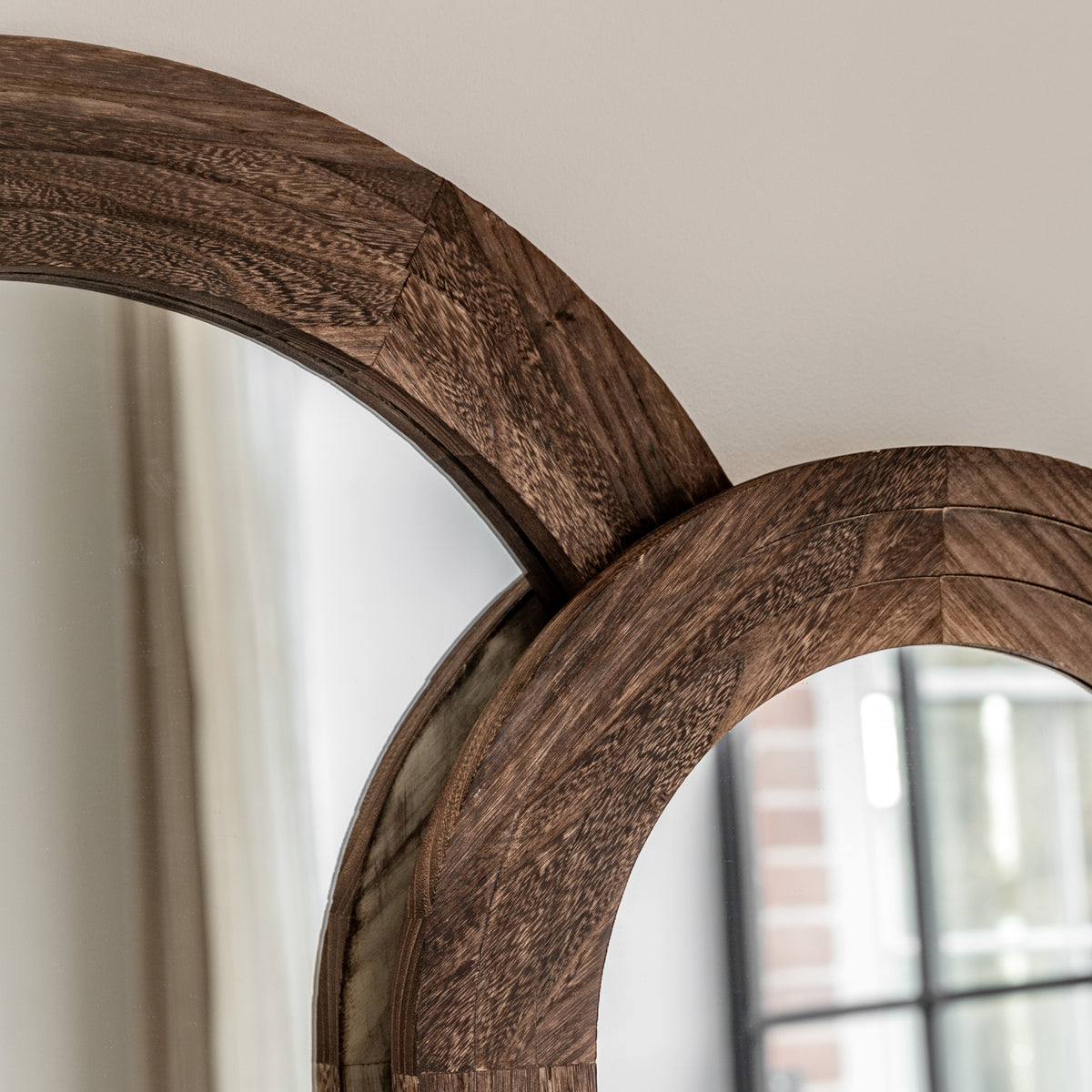Gallery Direct Beaufort Mirror Dark, close-up of the mirror and frame details