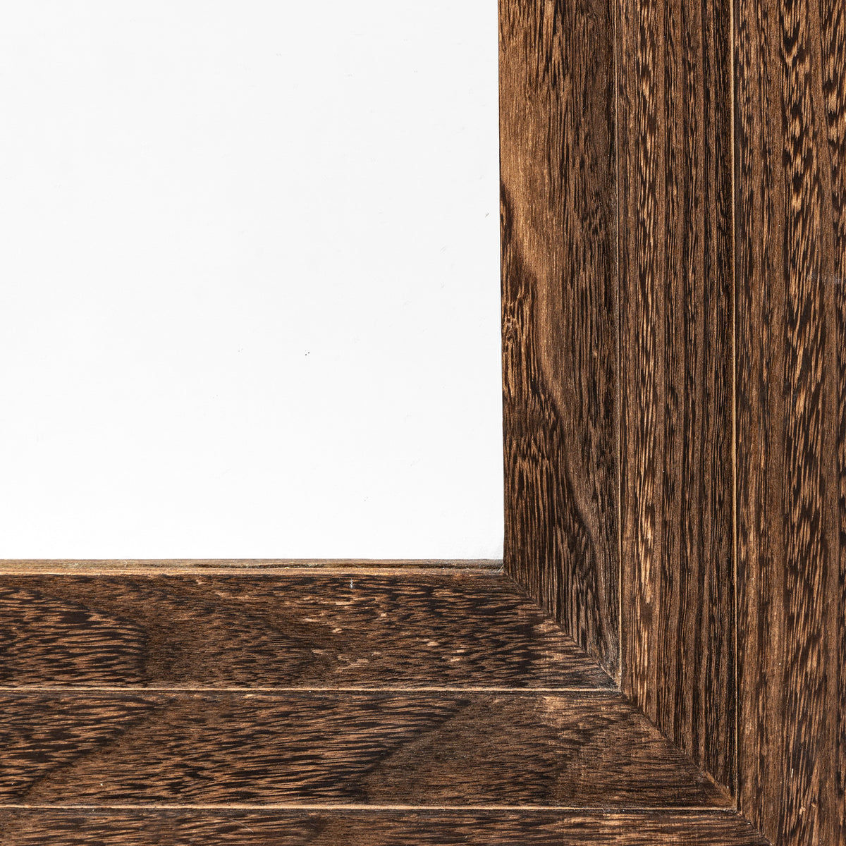 Gallery Direct Beaufort Mirror Dark, close-up of the mirror and frame details