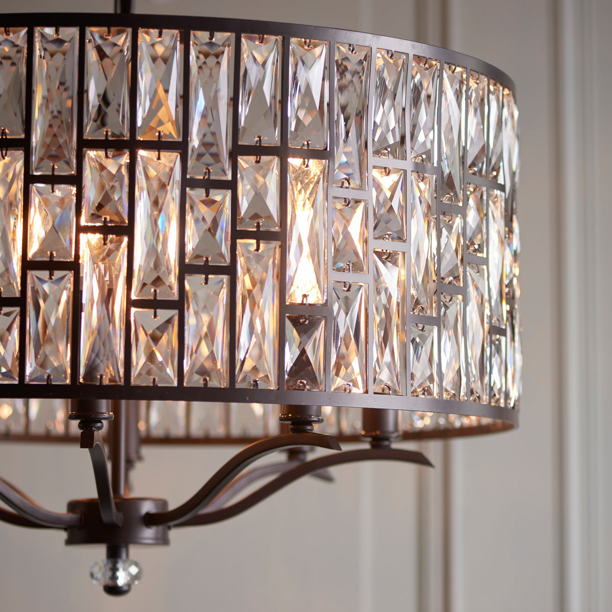 Gallery Direct Belle 8 Pendant Light, close-up of the finish and design