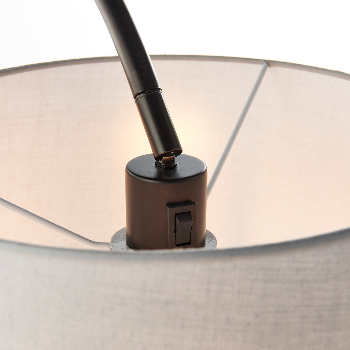 Gallery Direct Carlson Floor Lamp Black, close-up of the finish and design