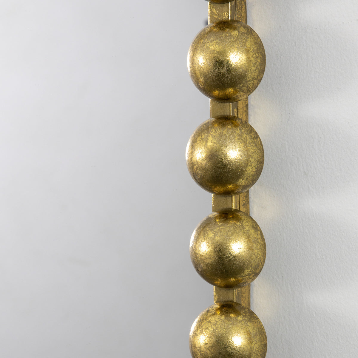 Gallery Direct Ceretti Mirror Gold, close-up of the mirror and frame details