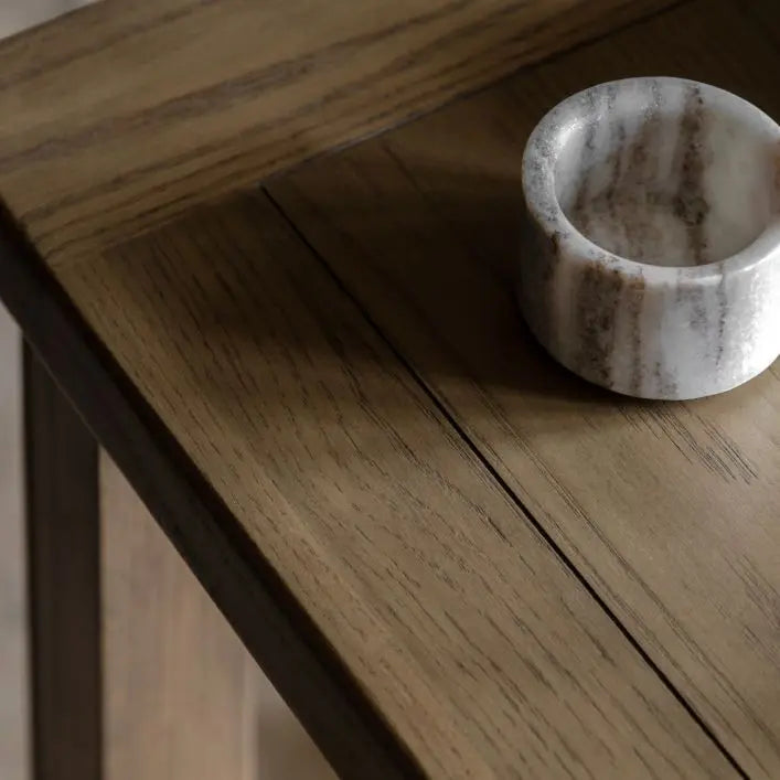 Gallery Direct Hardwick Side Table features a square table top crafted from solid oak woods and veneers