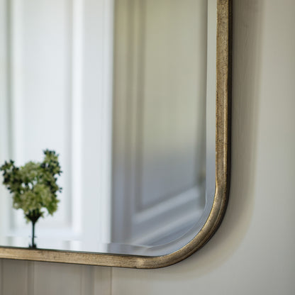 Gallery Direct Logan Rectangle Mirror, close-up of the mirror and frame details