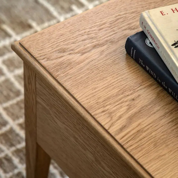 Gallery Direct Malvern 1 Drawer Coffee Table is constructed using premium oak solids and veneers with wood-grain patterns