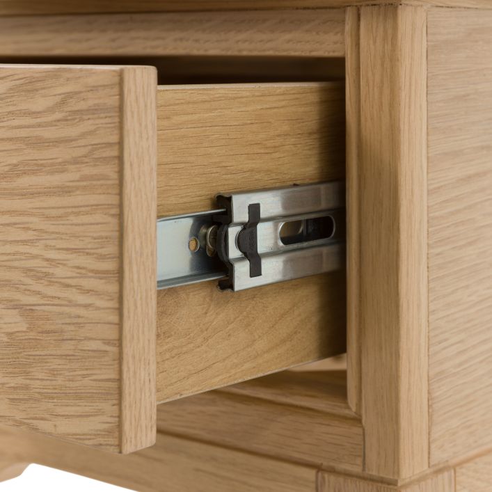 Gallery Direct Malvern Small Bedside cabinet features 1 drawer and is crafted from oak solids and veneers with a warm wood-grain effect