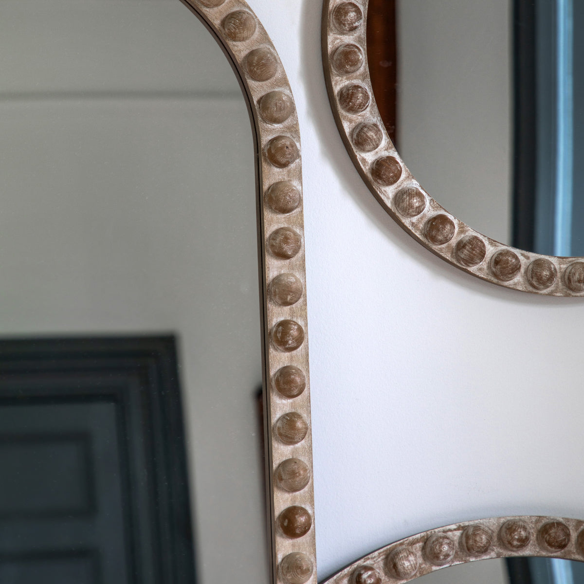 Gallery Direct Millbrook Arch Leaner Mirror, close-up of the mirror and frame details