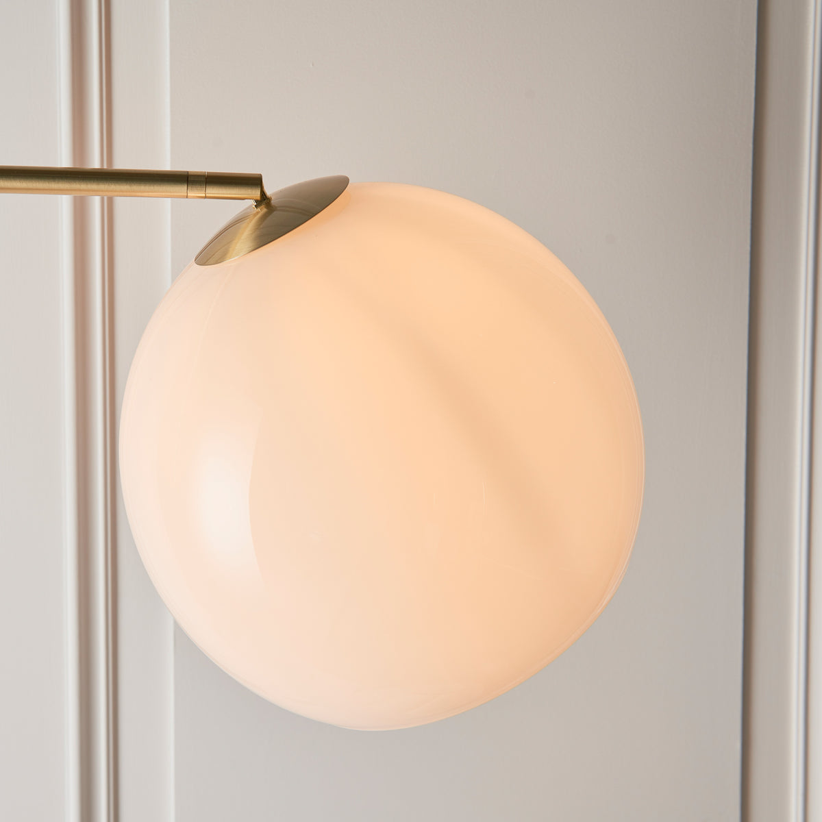 Gallery Direct Otto Floor Lamp, close-up of the finish and design
