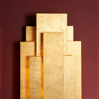 Gallery Direct Ovid Wall Light Gold, close-up of the finish and design
