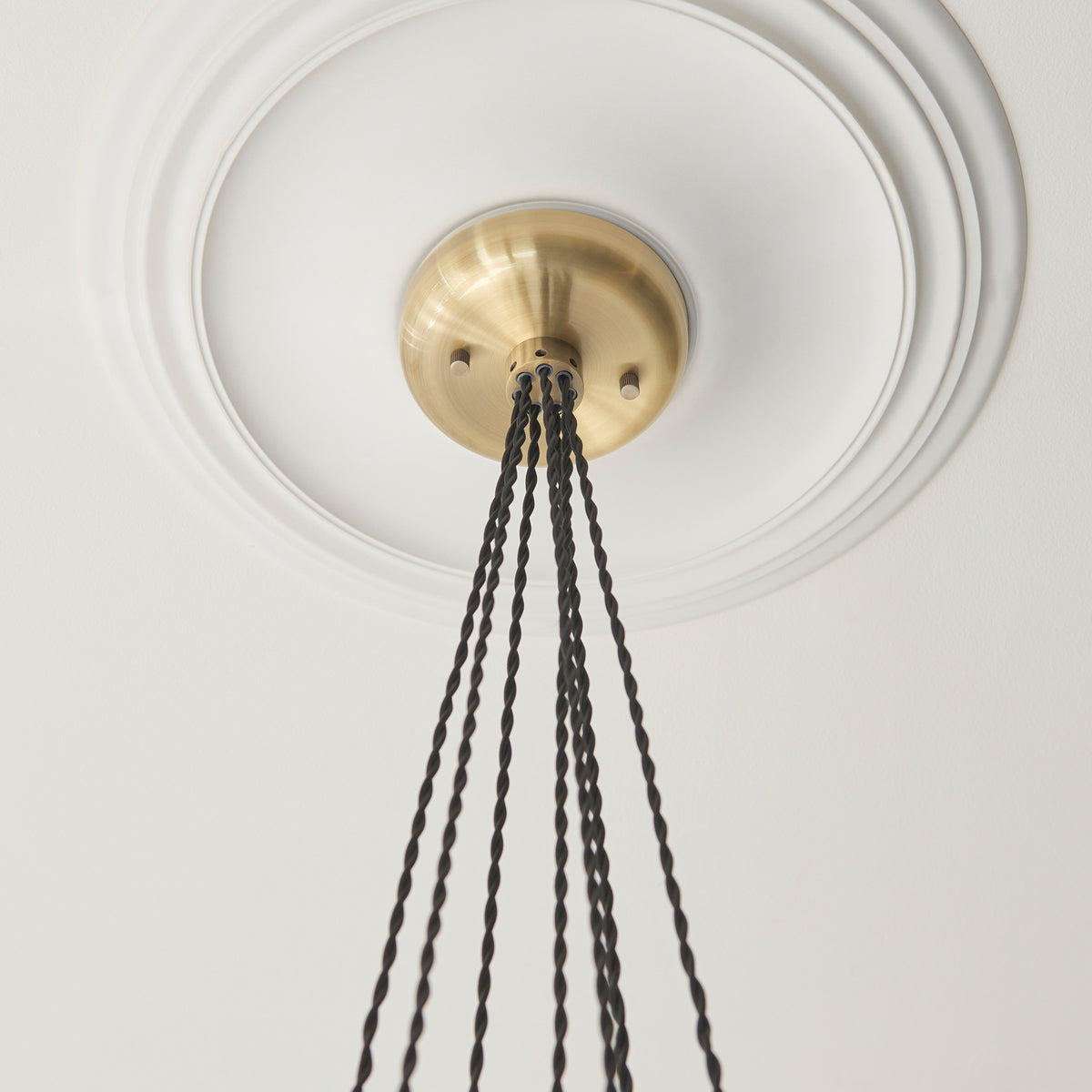 Gallery Direct Polaris 7 Cluster Pendant Light Antique Brass, close-up of the finish and design