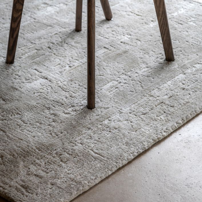 Gallery Direct Saf Rug measures 1200x1800mm in a light grey lattice pattern design