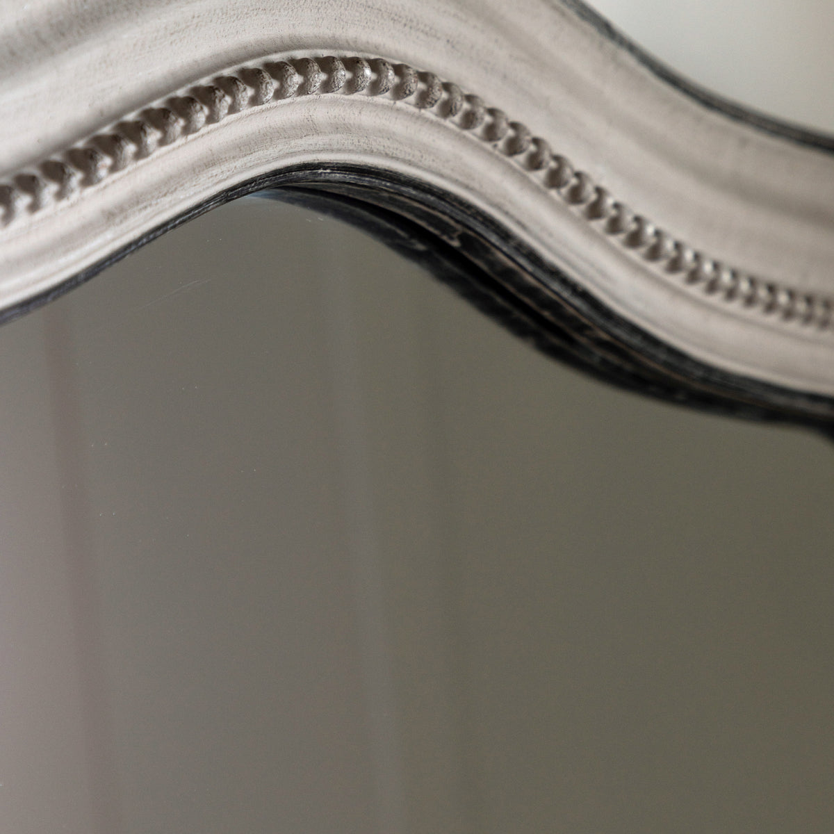 Gallery Direct Shoreline Arch Leaner Mirror Grey, close-up of the mirror and frame details