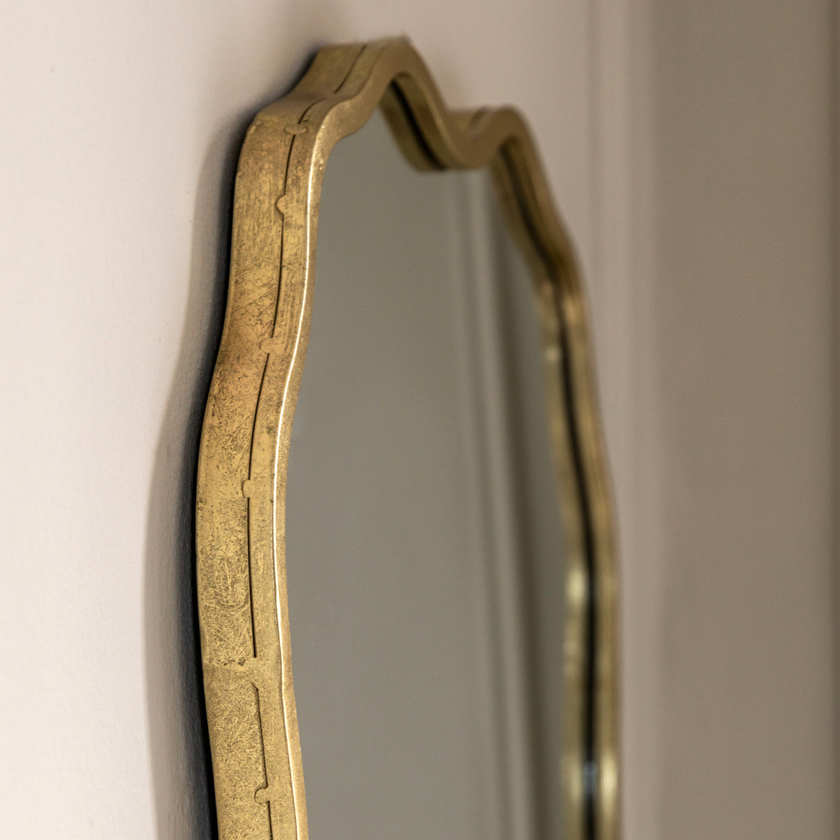 Gallery Direct Sloane Mirror, close-up of the mirror and frame details