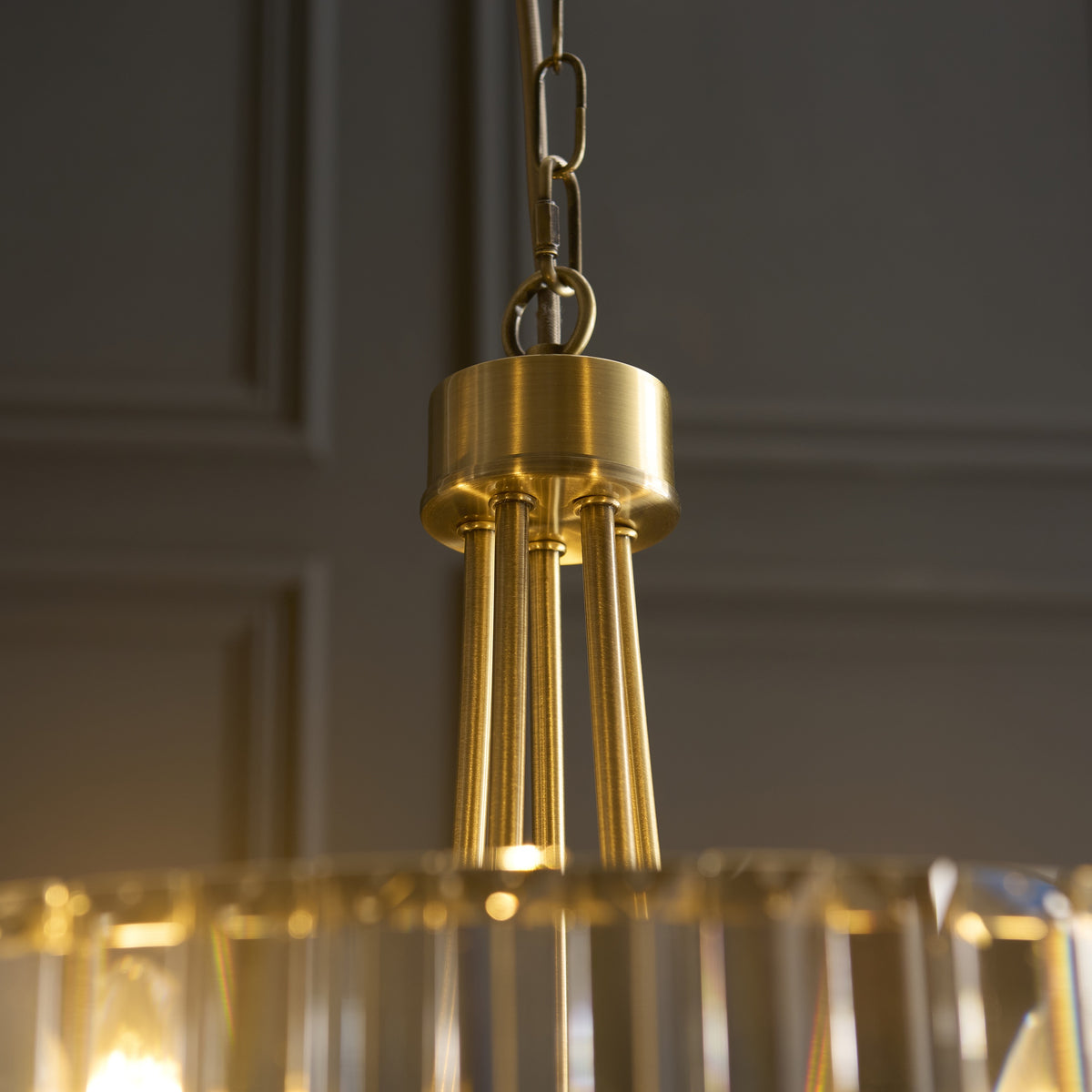 Gallery Direct Visconti 5 Pendant Light Antique Brass, close-up of the finish and design