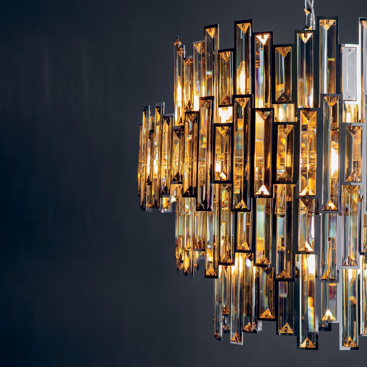 Gallery Direct Viviana 15 Pendant Light, close-up of the finish and design