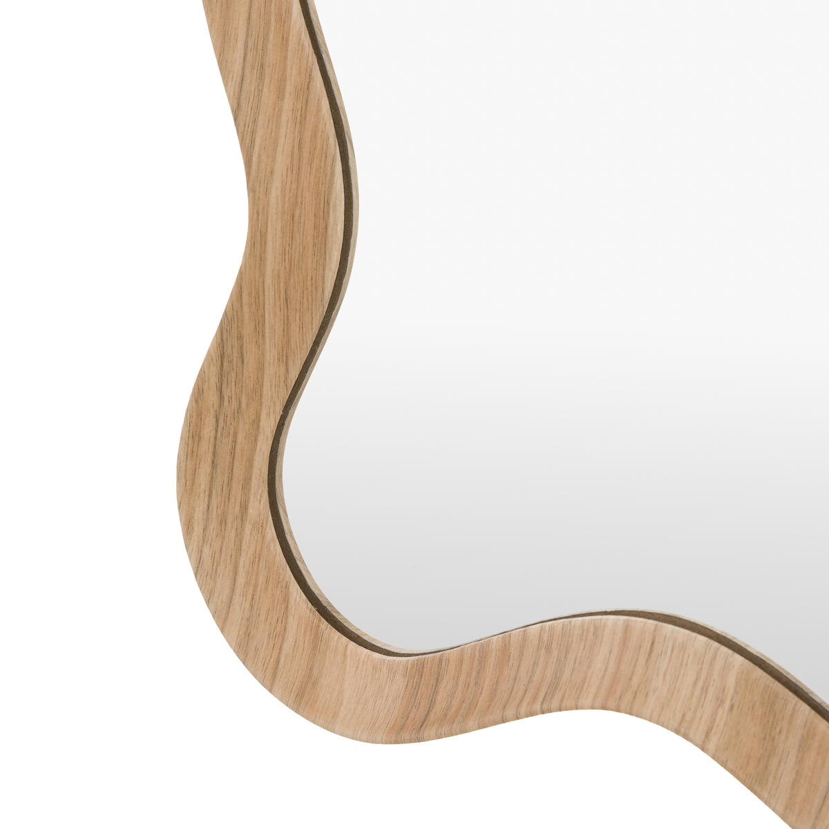 Gallery Direct Wiggle Leaner Mirror Oak, close-up of the mirror and frame details