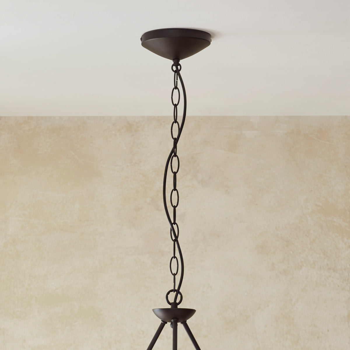 Gallery Direct Wriggle 3 Pendant Light Matt Black, close-up of the finish and design