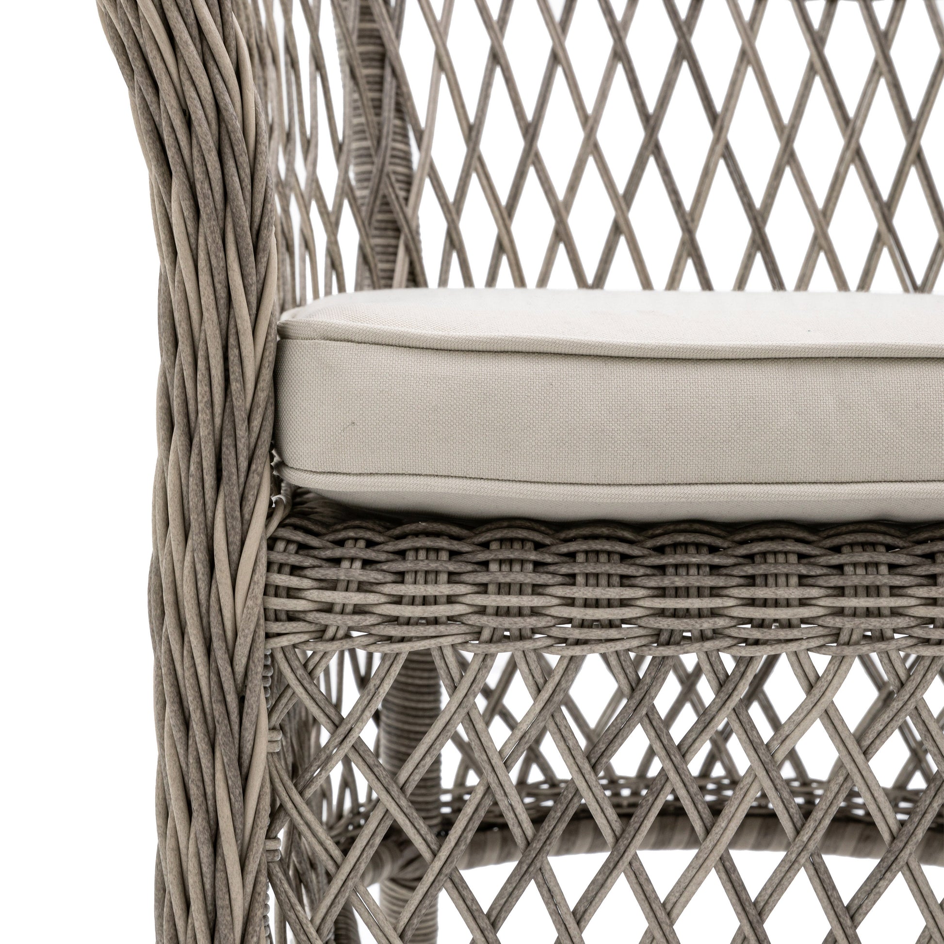 Gallery Garden Menton 4 Seater Dining Set features a round table and 4 armchairs with seat pads