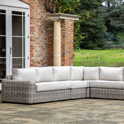 Gallery Garden Ragusa 1 Seater Module can be used to extend the corner set. Constructed from a grey toned weaved rattan with 1 seat and 1 back rest cushion