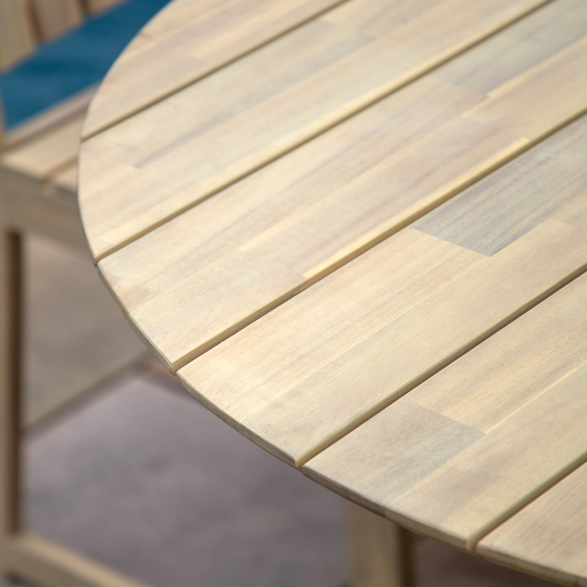 Gallery Garden Rialto Oval Dining Table 6 Seater with a slatted acacia wood table top