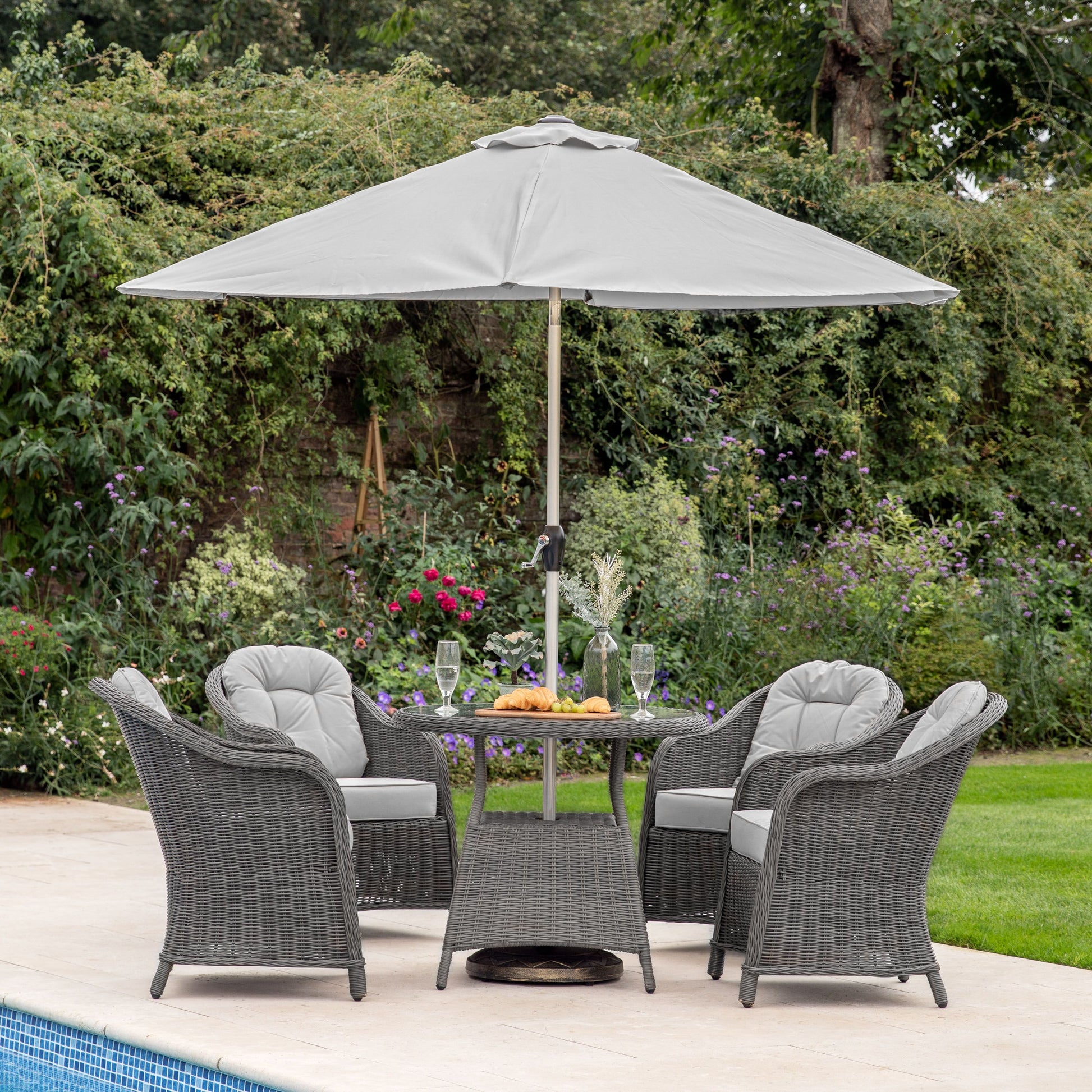 Gallery Garden Vazzano Grey Parasol measures 2x3m and has a durable aluminium frame
