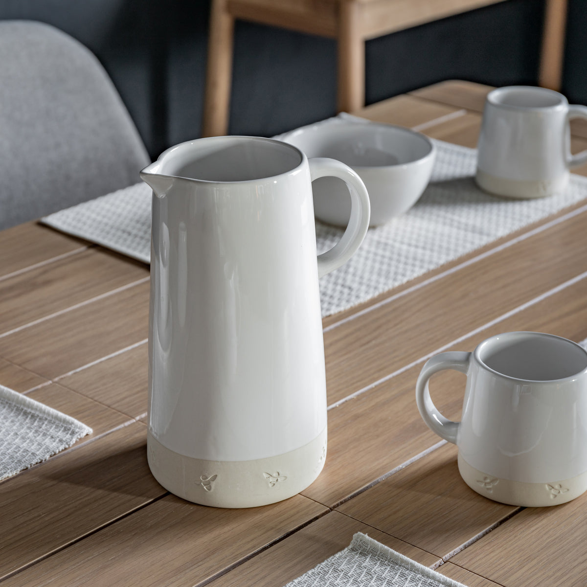 Gallery Direct Bee Jug White