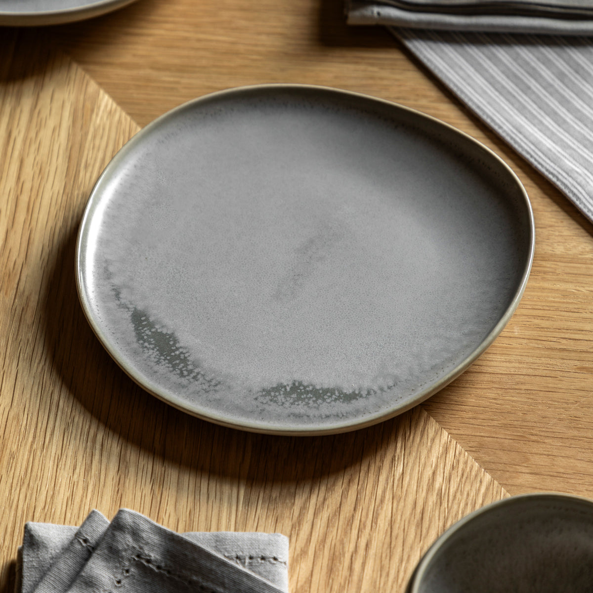 Gallery Direct Pebble Glaze Side Plate Dove Grey (4pk) - image 1