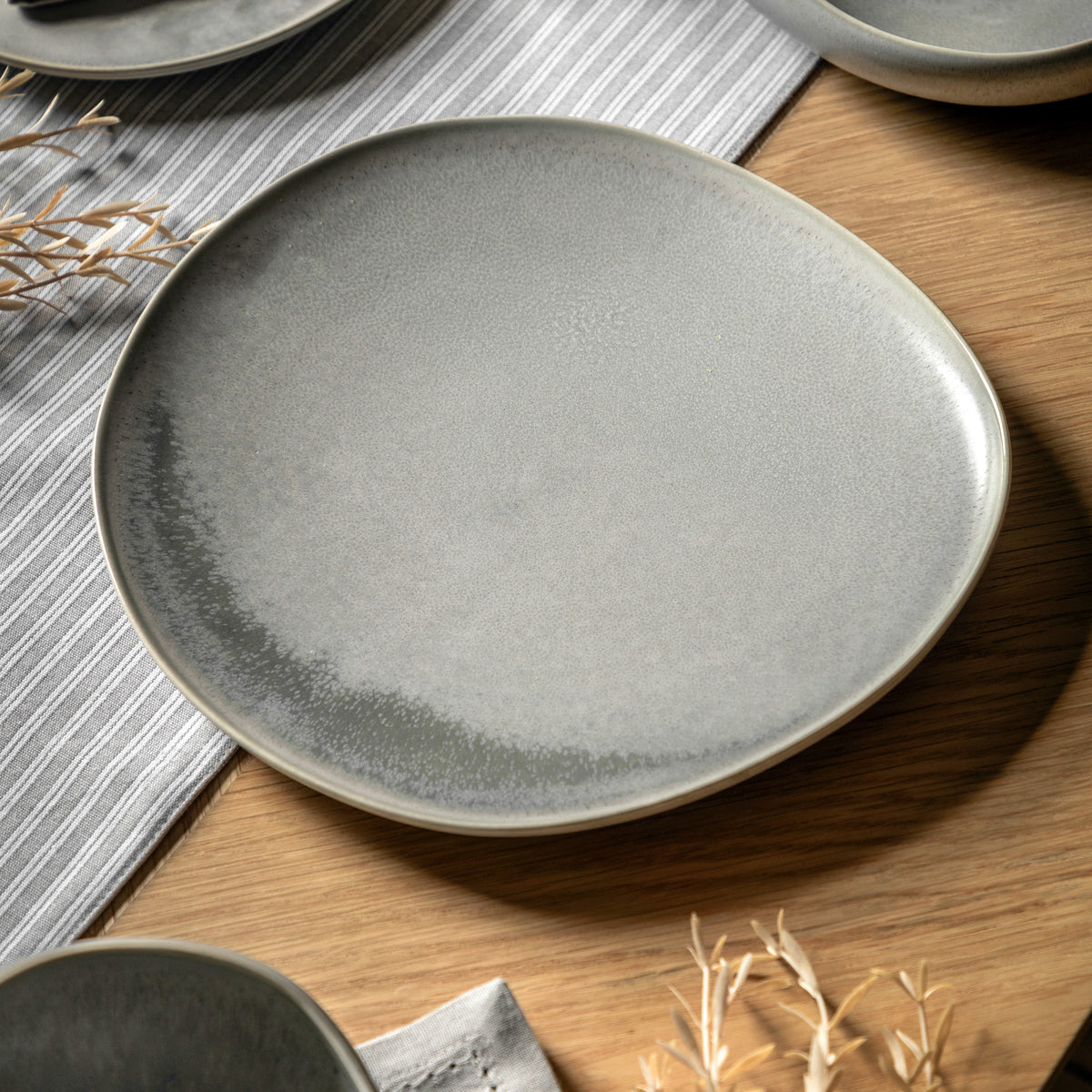 Gallery Direct Pebble Glaze Dinner Plate Dove Grey (4pk) - image 1