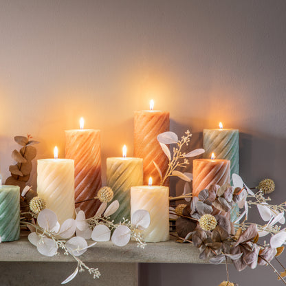 Gallery Direct Vanilla Pillar Candle Twist Amber (2pk) - Small - image 4