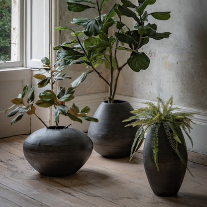 Gallery Direct Artistic Aluminium Vase Chatai - image 1