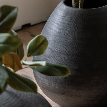 Gallery Direct Artistic Aluminium Vase Chatai - image 3
