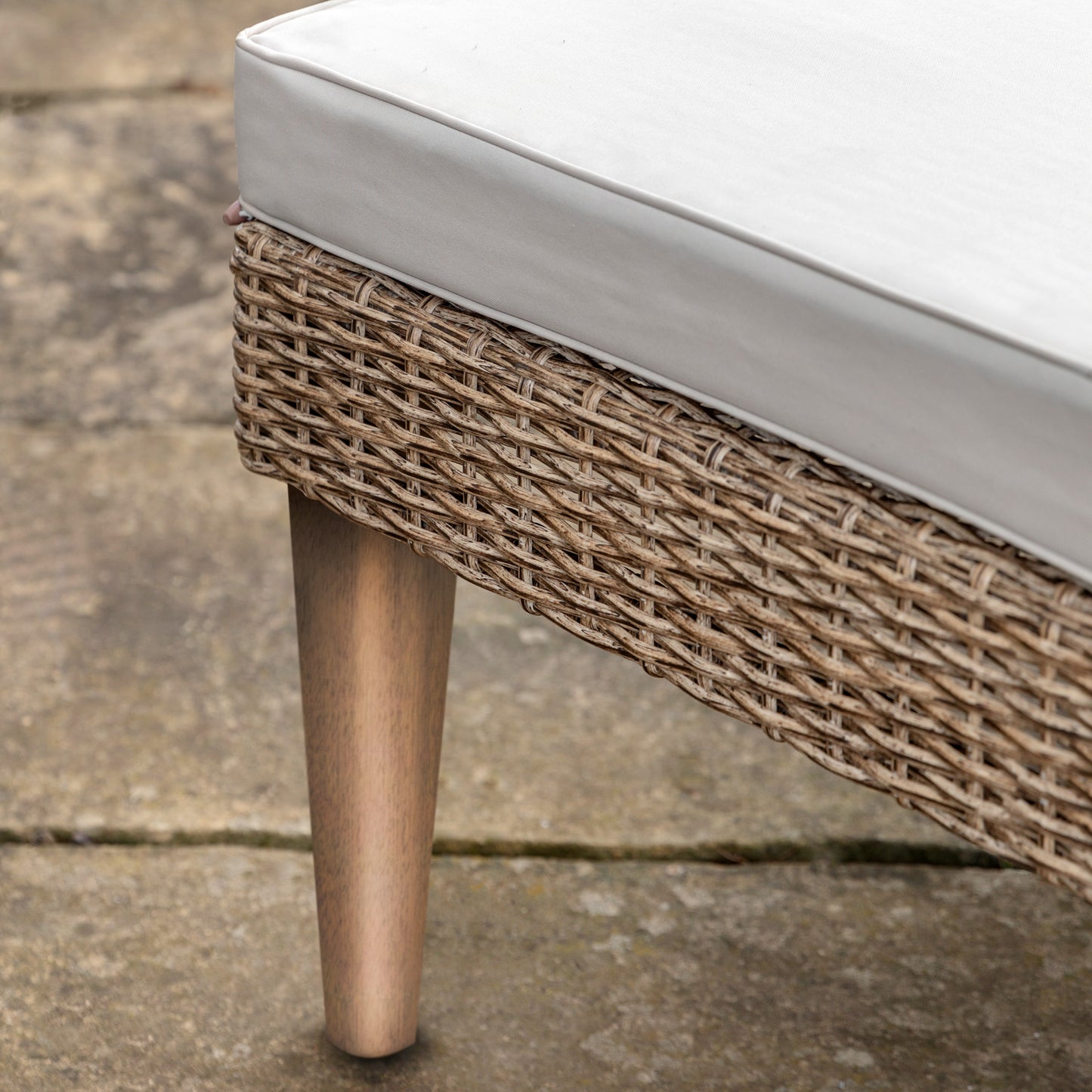 Gallery Garden Avena Lounger