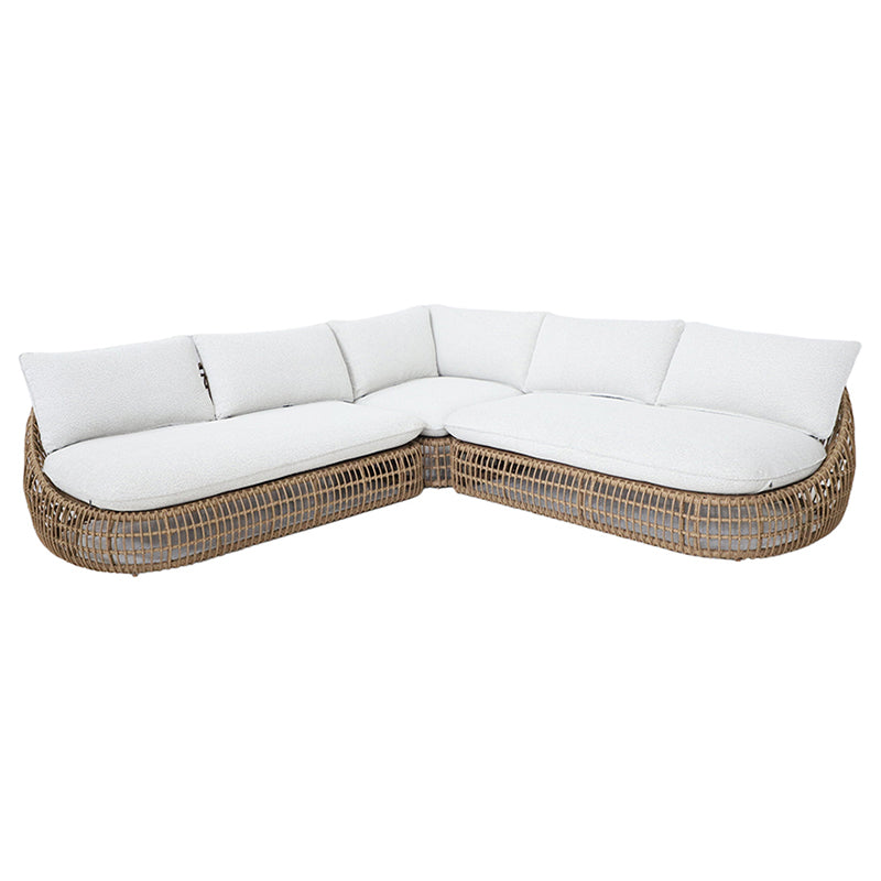 Royal Garden Norden Corner Set is a show stopping collection and this set features a spacious curved corner sofa with luxuriously plush deep cushions for cloud like relaxation