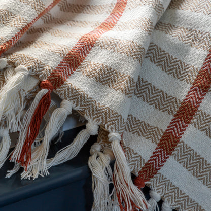 Gallery Direct Arvo Grid Woven Throw Rust / Natural - image 3