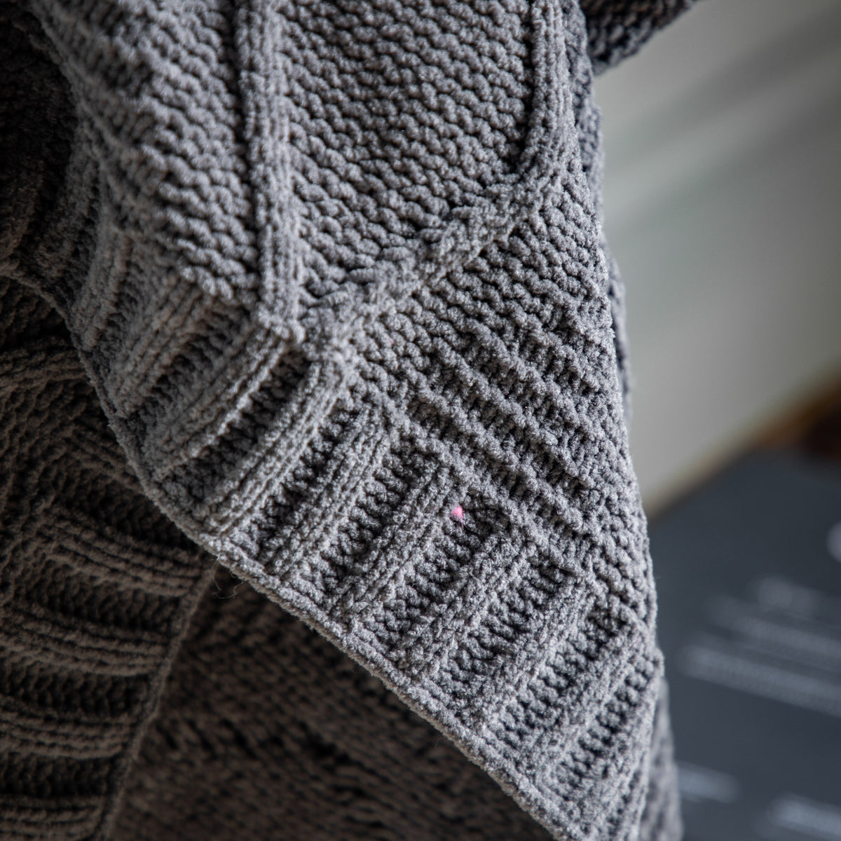 Gallery Direct Chenille Cable Throw Grey - image 4
