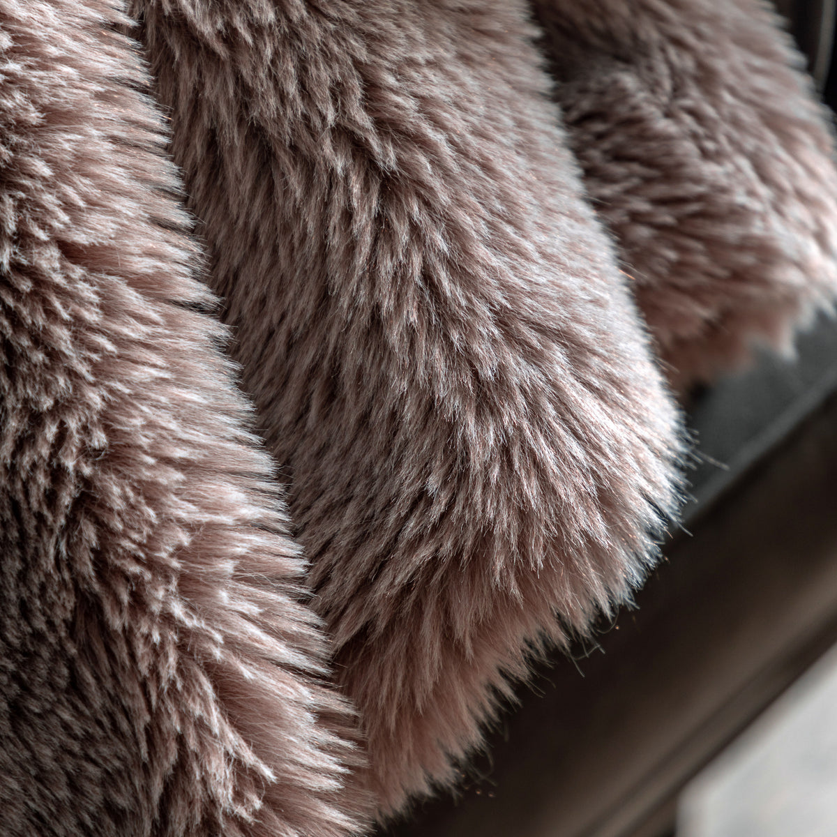 Gallery Direct Juniper Faux Fur Throw Dusky Pink - Small - image 4