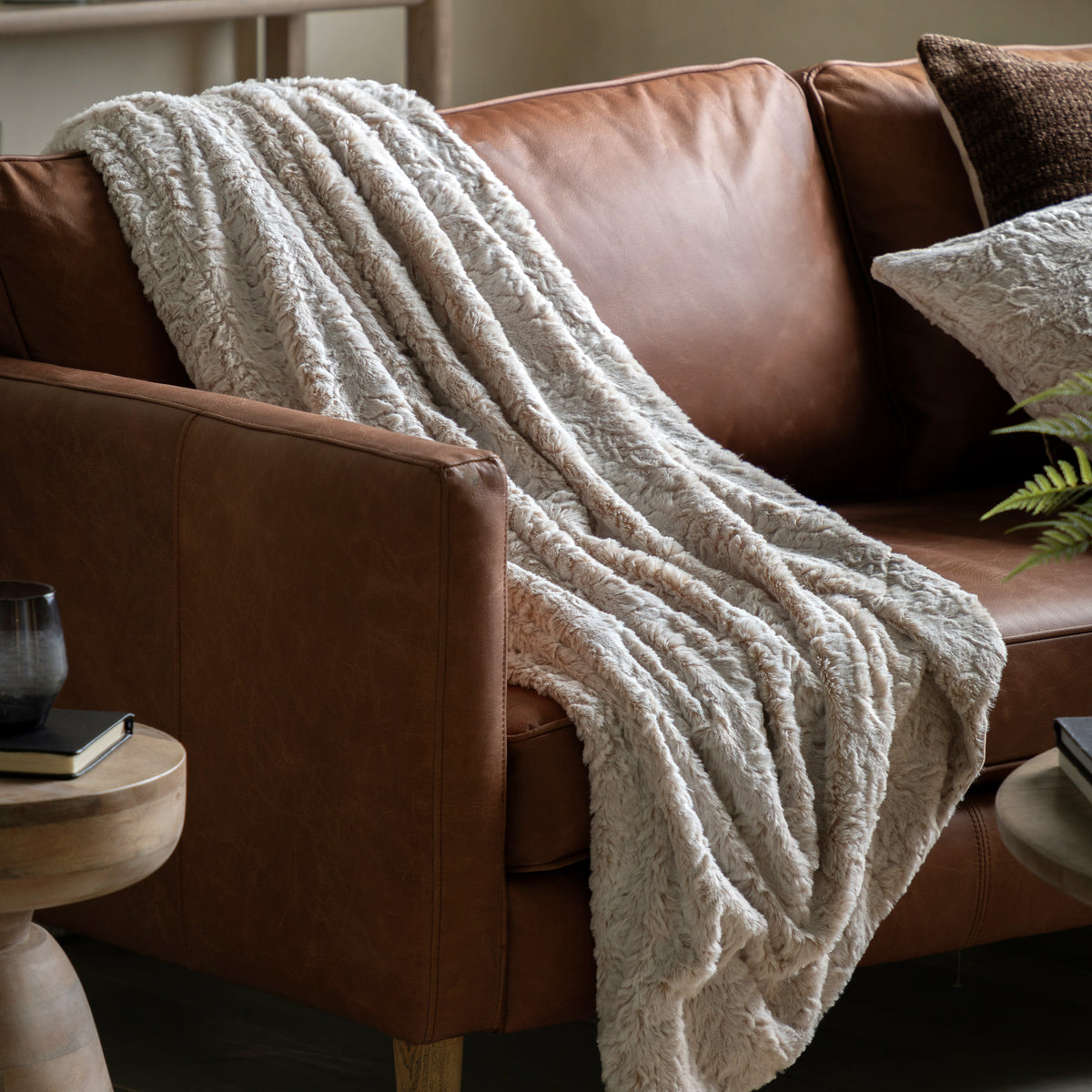 Gallery Direct Hampshire Faux Fur Throw Natural - image 1