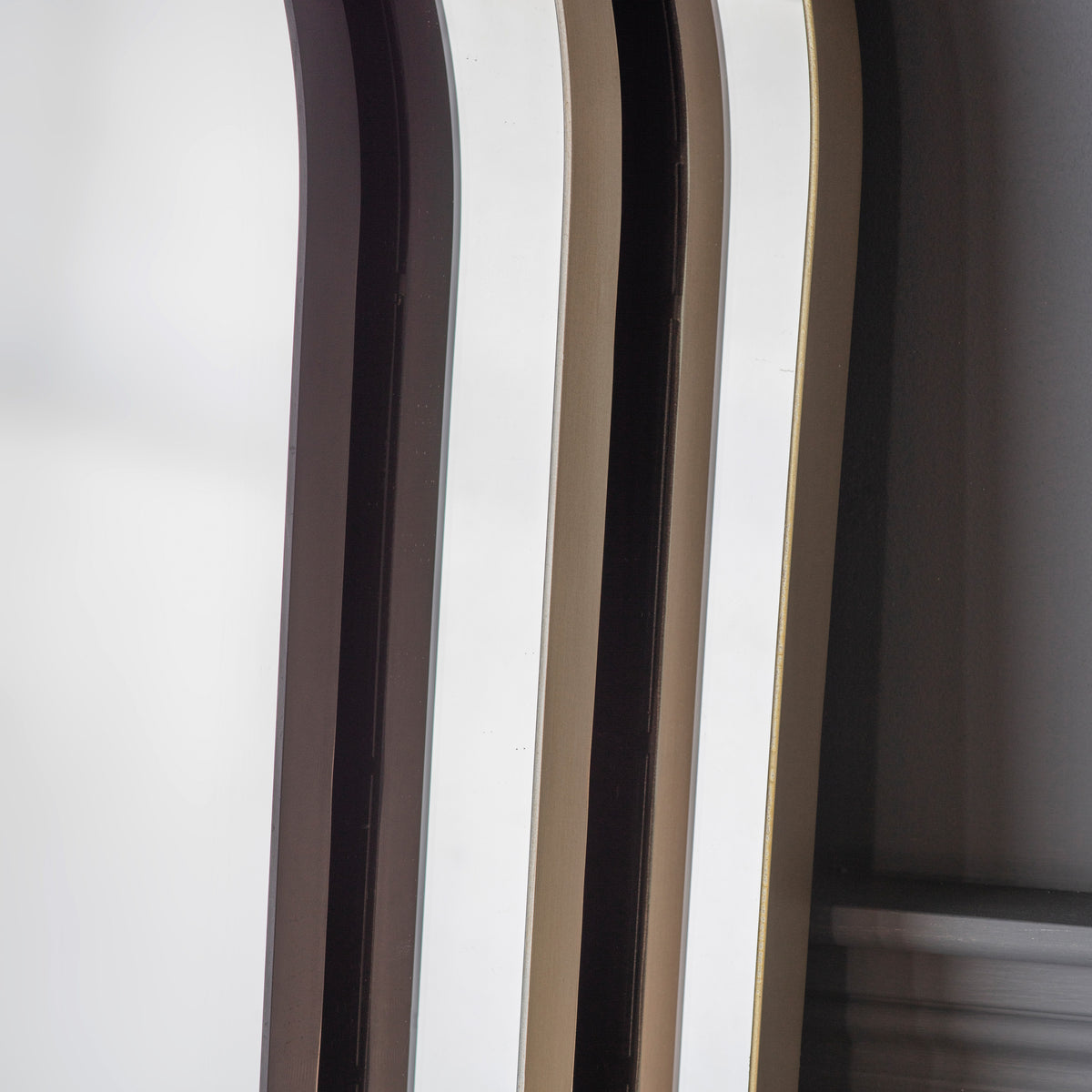 Gallery Direct Hurston Arch Mirror Black - image 3