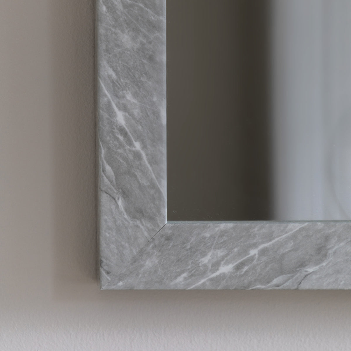 Gallery Direct Romano Rectangle Mirror Marbled White - image 4