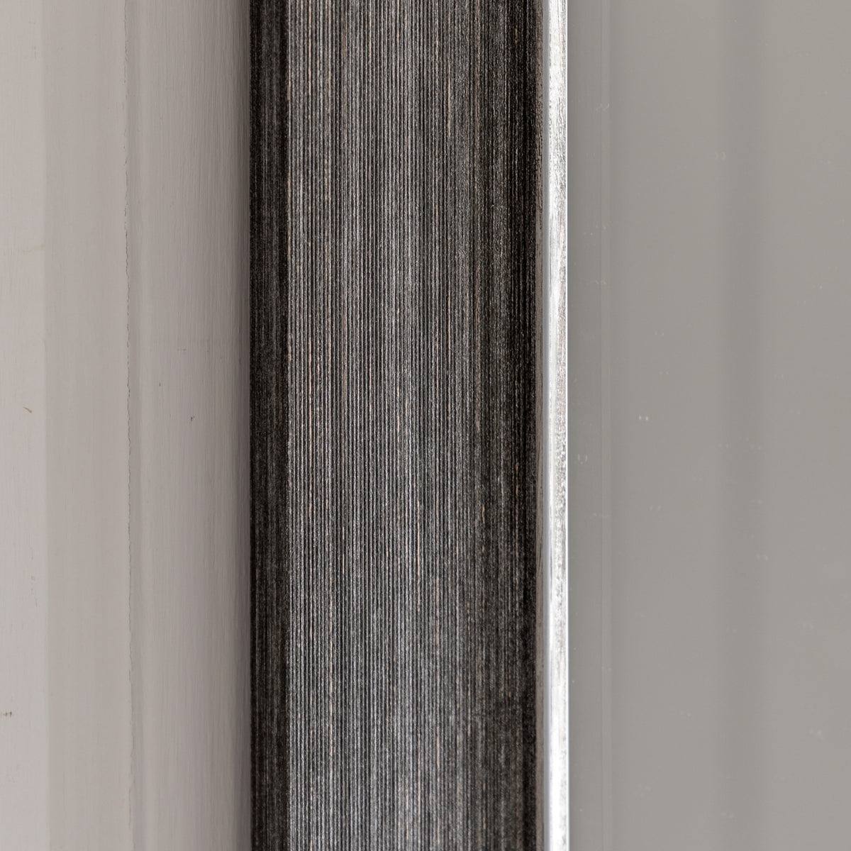 Gallery Direct Richmond Leaner Mirror Pewter - image 4