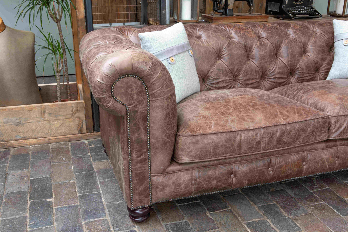 Vintage Sofa Company Gotti Club 3 Seater Espresso Leather — detail view
