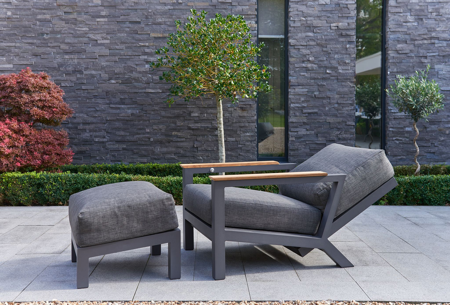 4 Seasons Outdoor Capitol Reclining Lounge Set