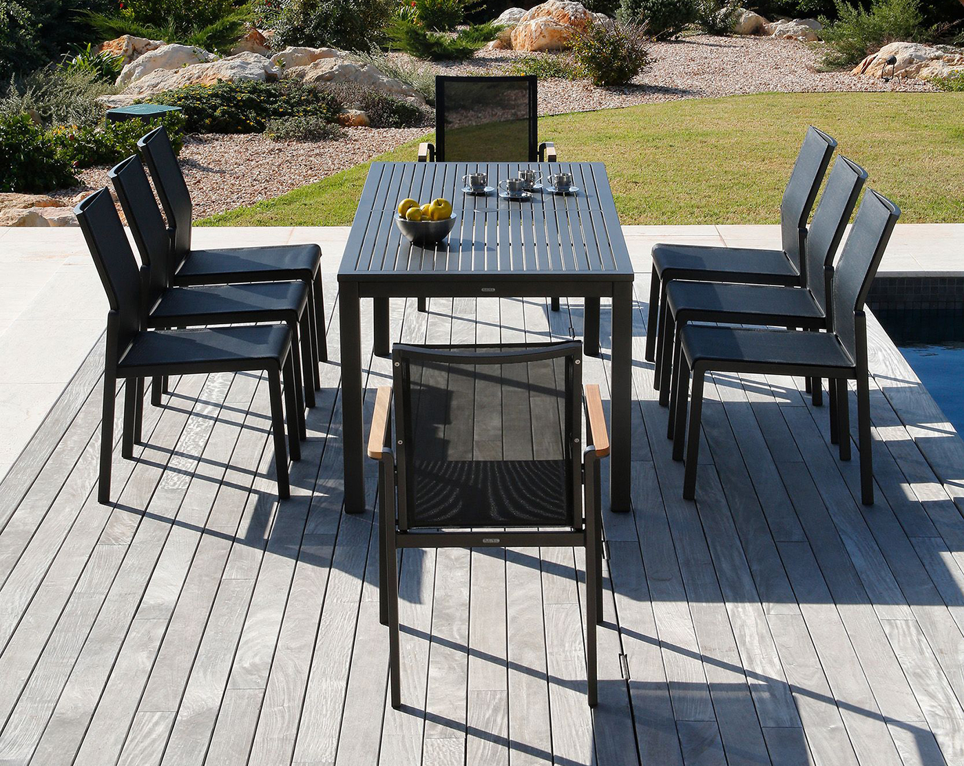 Barlow Tyrie Aura 8 Seat Dining Set